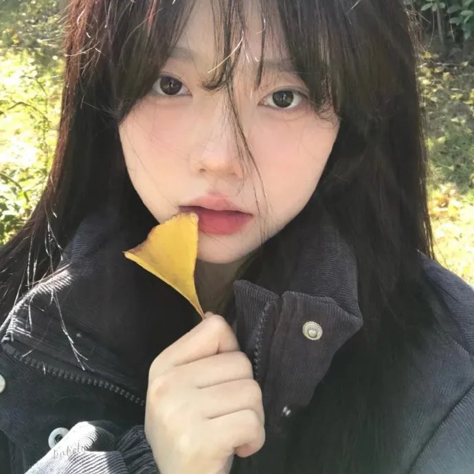 号舱房的女人 电影海报